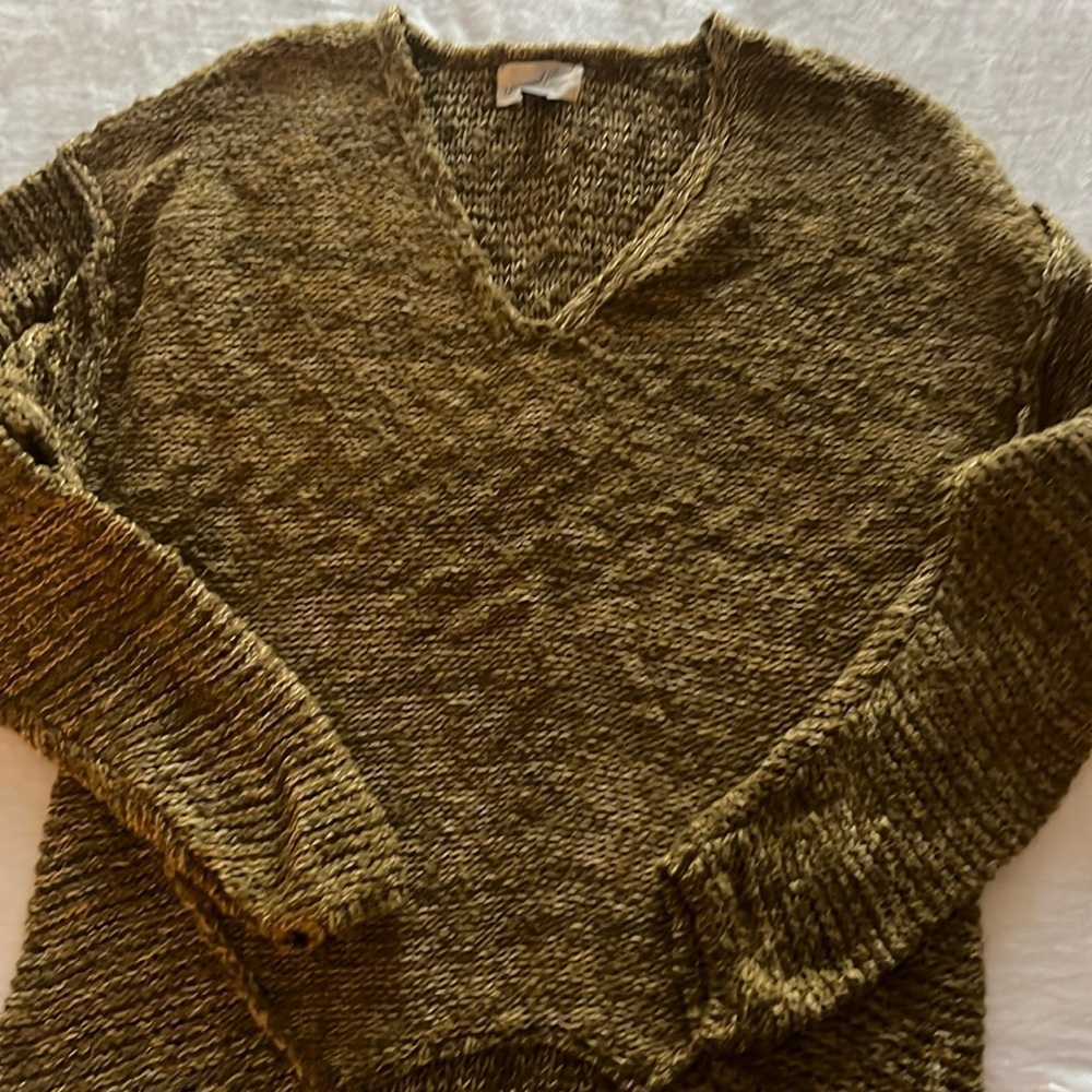 Brown and cream variegated V neck tunic sweater